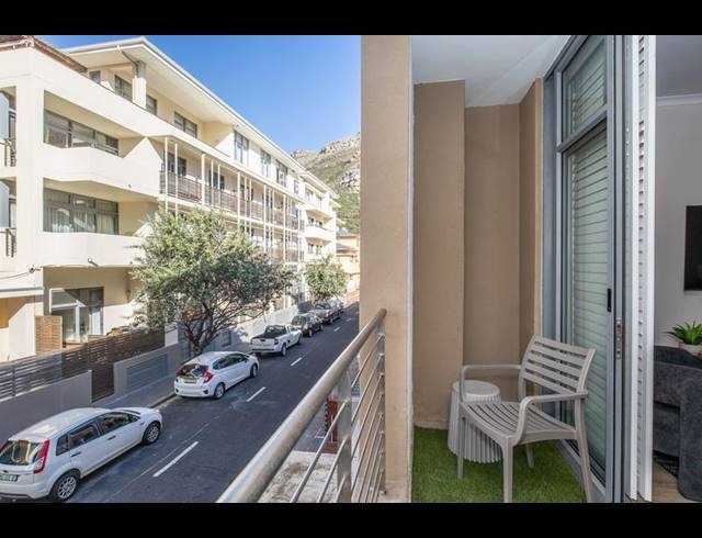 1 BEDROOM PROPERTY TO RENT IN MUIZENBERG